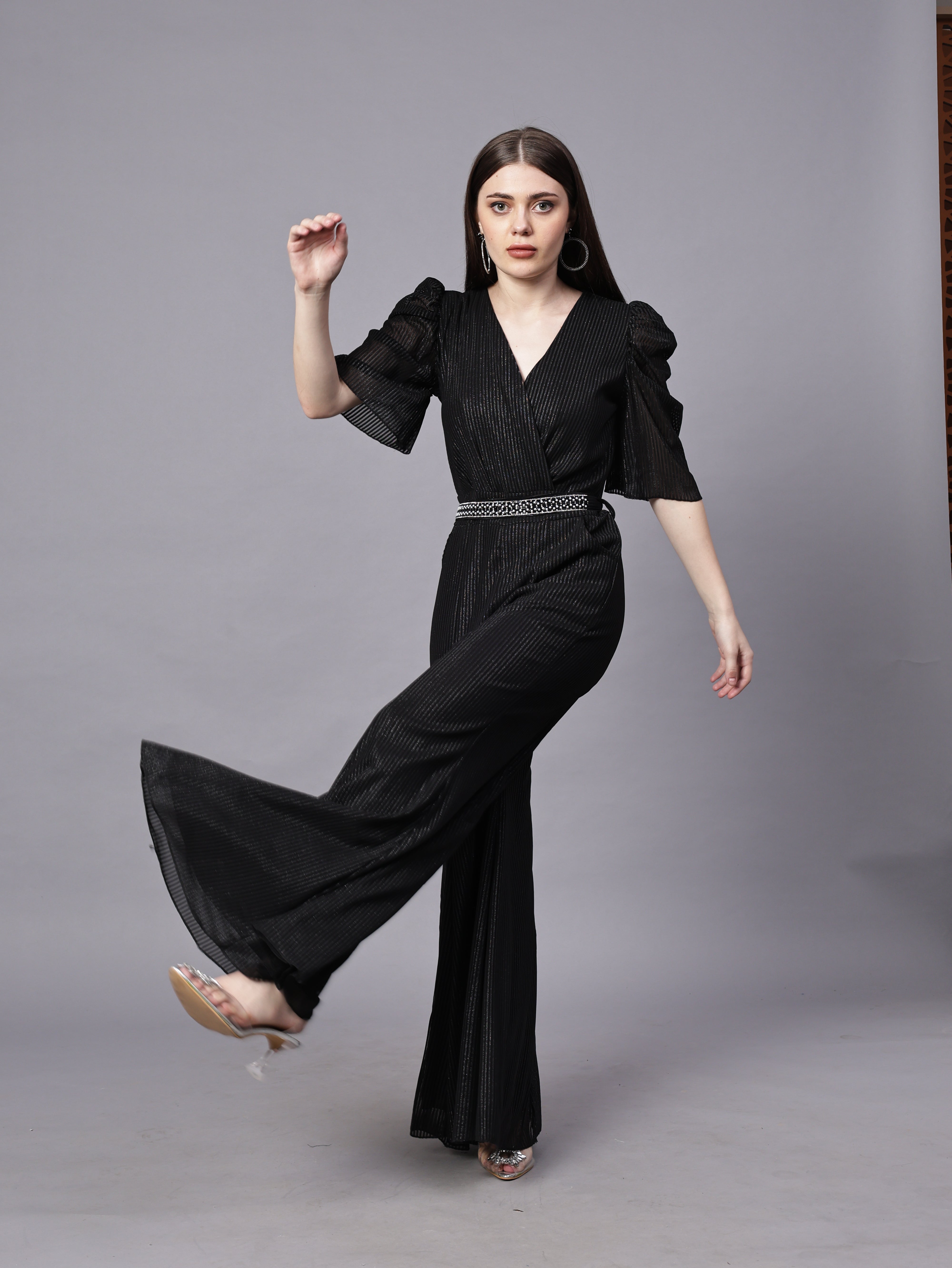 POWERNET CROSS NECK JUMPSUIT WITH BELT