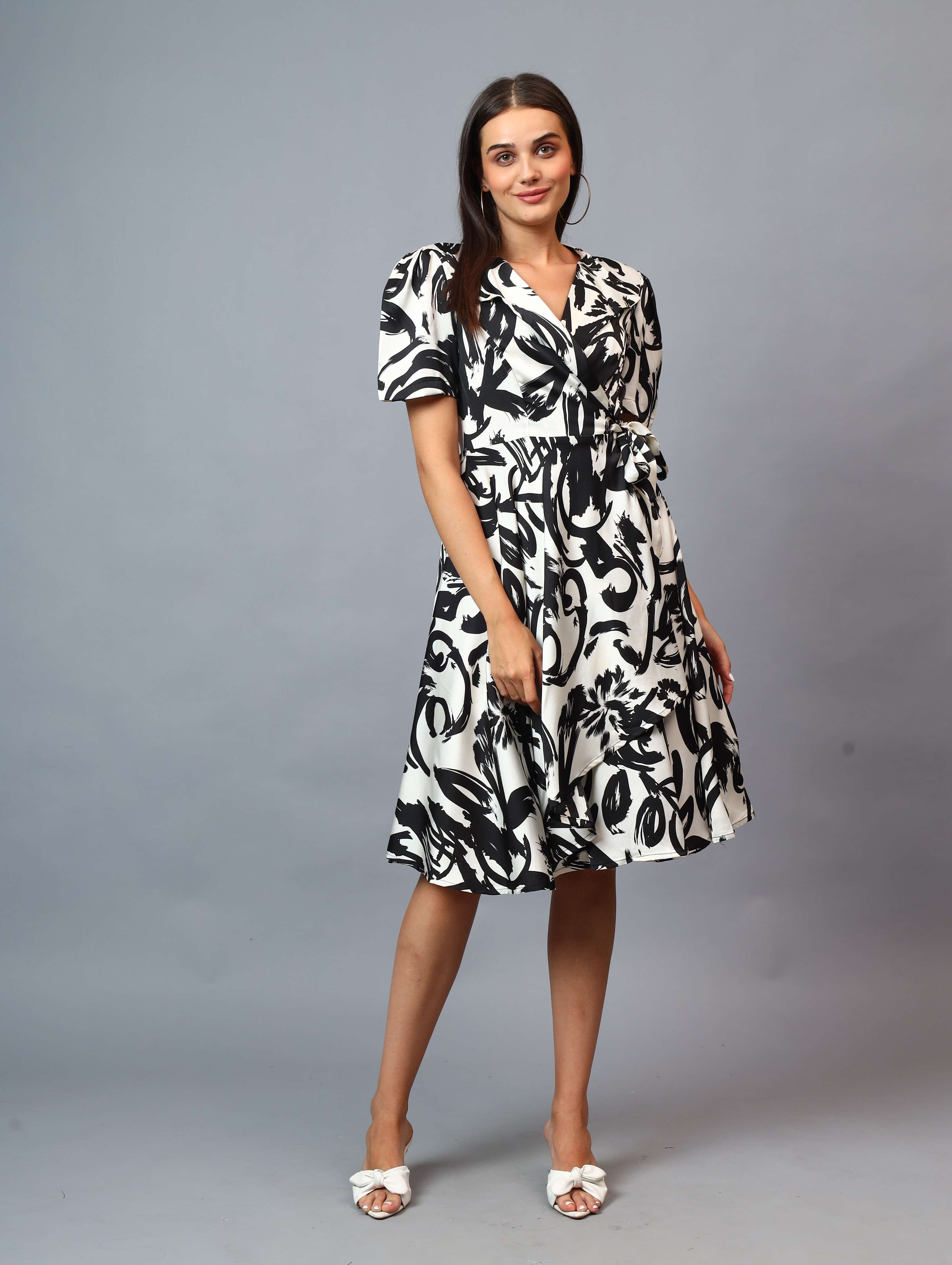 PRINTED RAPRON SIDE KNOT DRESS COMFORT TO WEAR